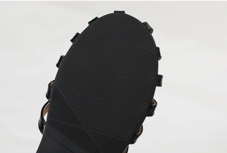 Summer Flat Sandals for Women Braided Hollow Closed-toe Sandals Outdoor Wear Breathable Holiday Roman Shoes sandalias de mujer