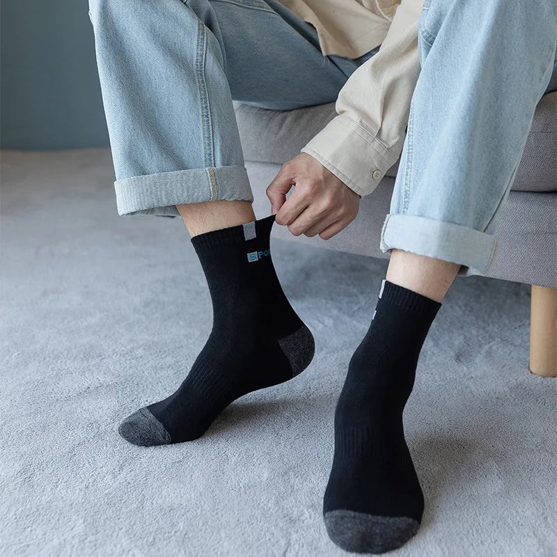 5 Pairs Cotton Sock for Men Sport Breathable Soft Letter Fashion Sneakers High Elastic Middle Tube Stocking Towel Sox Summer
