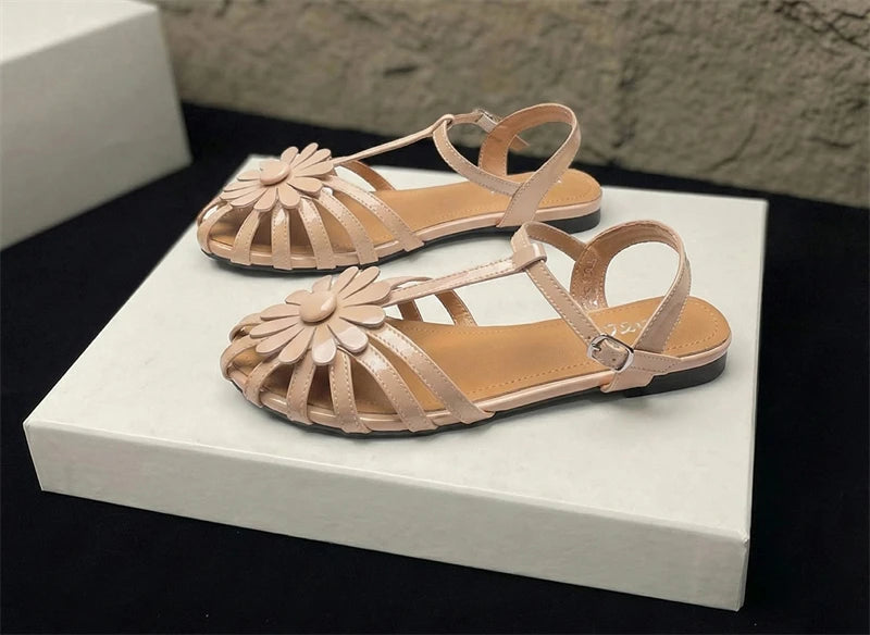 Summer Flat Sandals for Women Braided Hollow Closed-toe Sandals Outdoor Wear Breathable Holiday Roman Shoes sandalias de mujer
