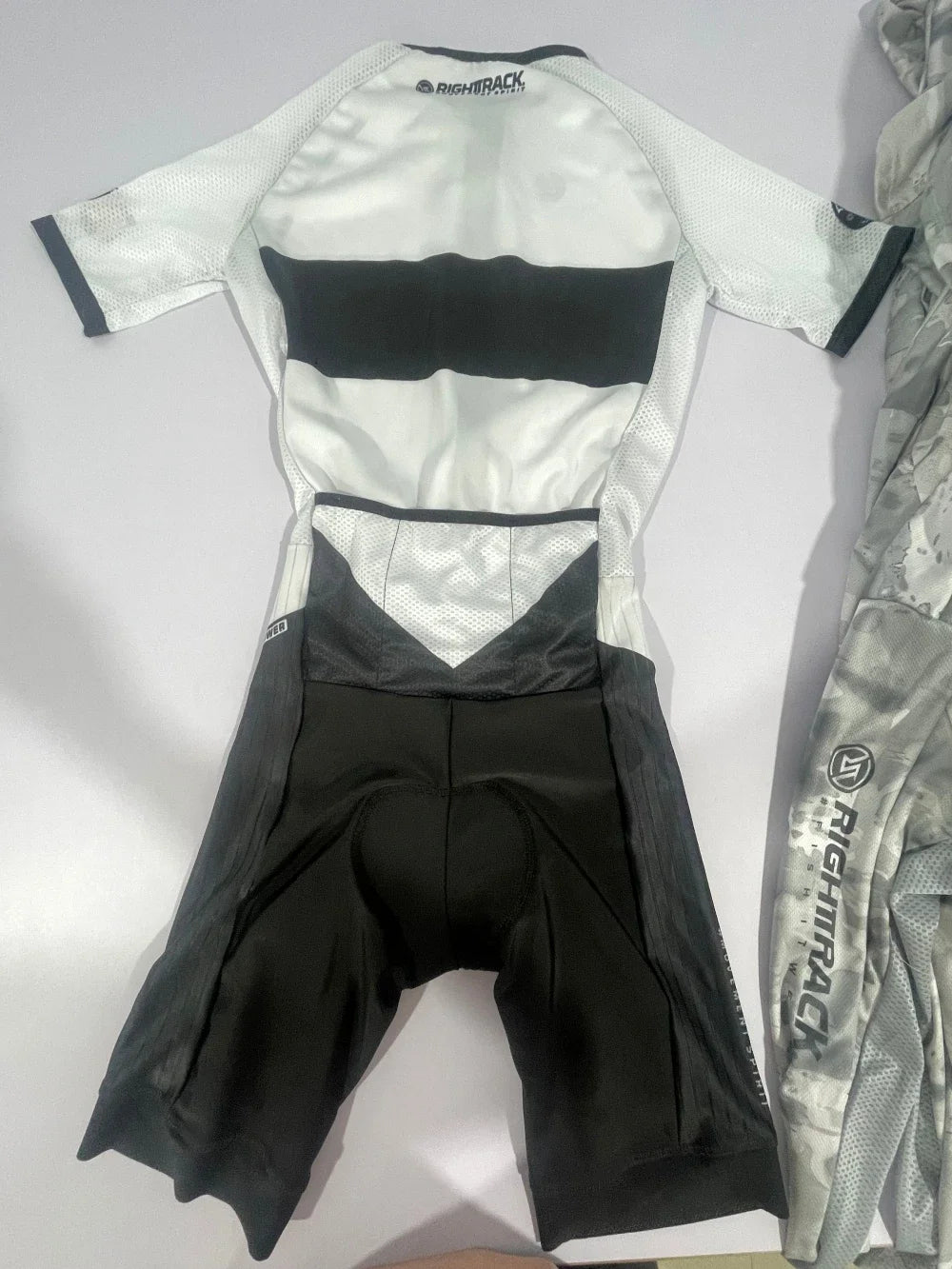 Hot RIGHTTRACK Trisuit MEN'S World Triathlon Jumpsuit Summer Skinsuit Swimming Cycling Running Competition Appare